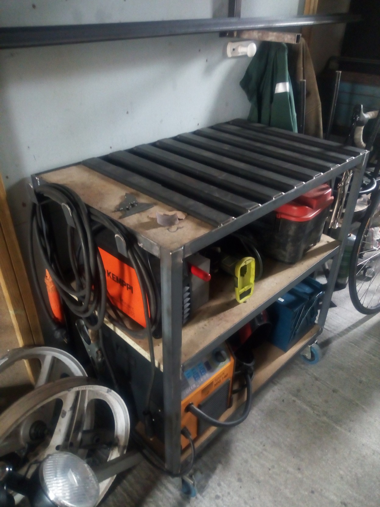table en acier pour souder