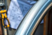 Comment reconnaître l’acier galvanisé et ses applications bricoler avec des tube en acier